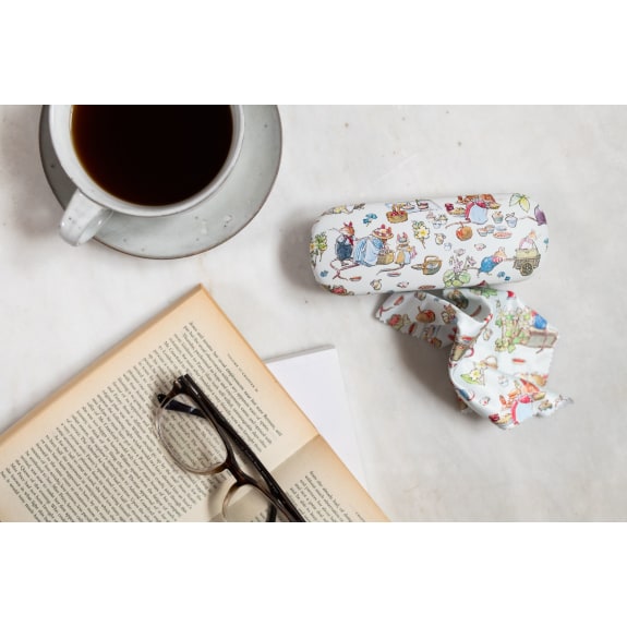 Brambly Hedge Spring Picnic Glasses Case - Bee's Emporium